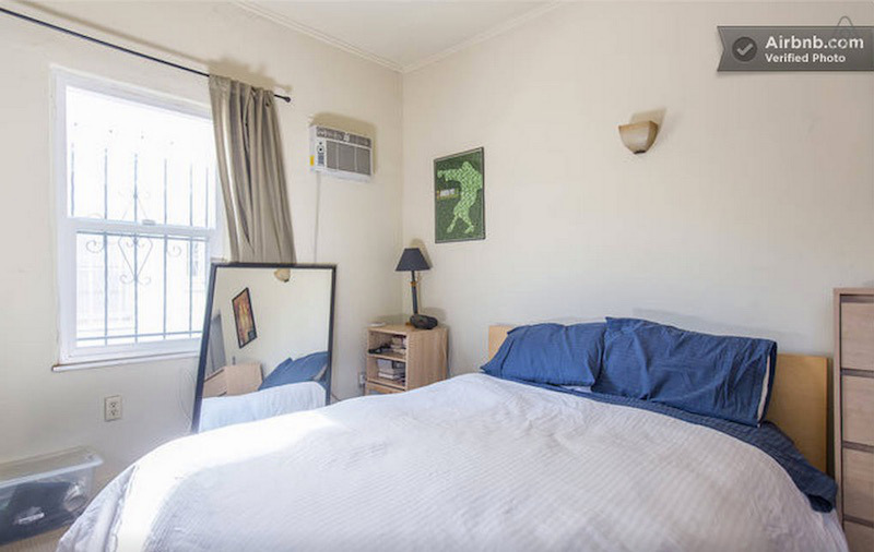 bedroom-kurt-cobain-airbnb